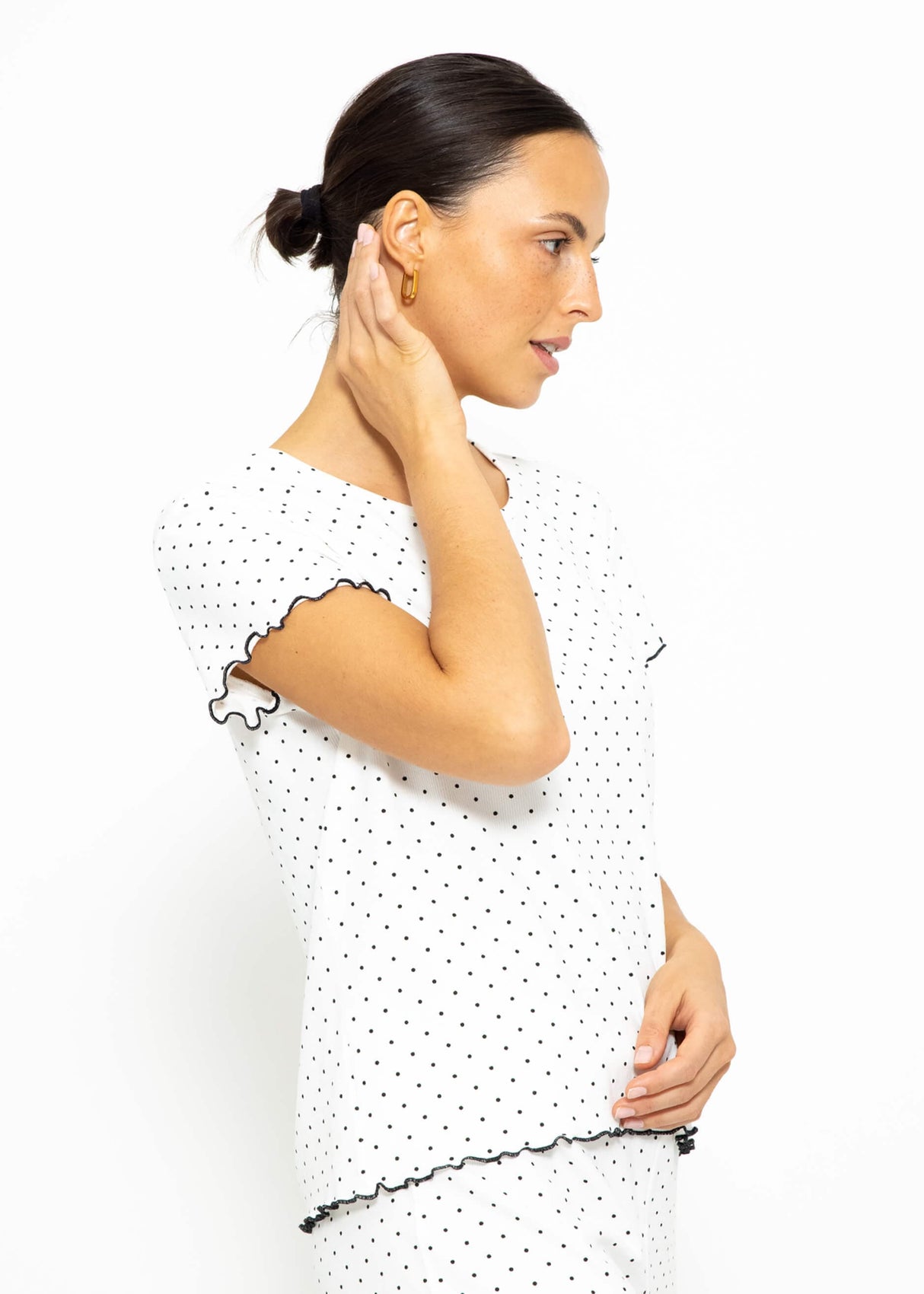 Kurzarm Schlafshirt mit Pünktchen - weiß