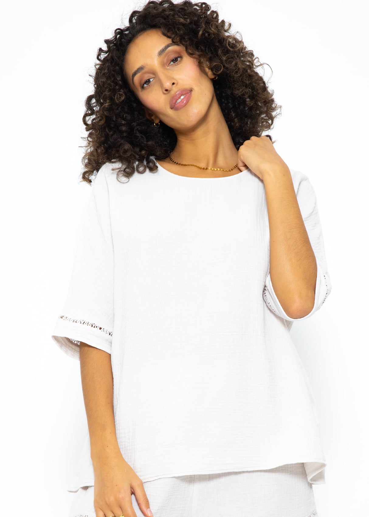 Musselin Pyjamashirt mit Spitzenborte - hellbeige