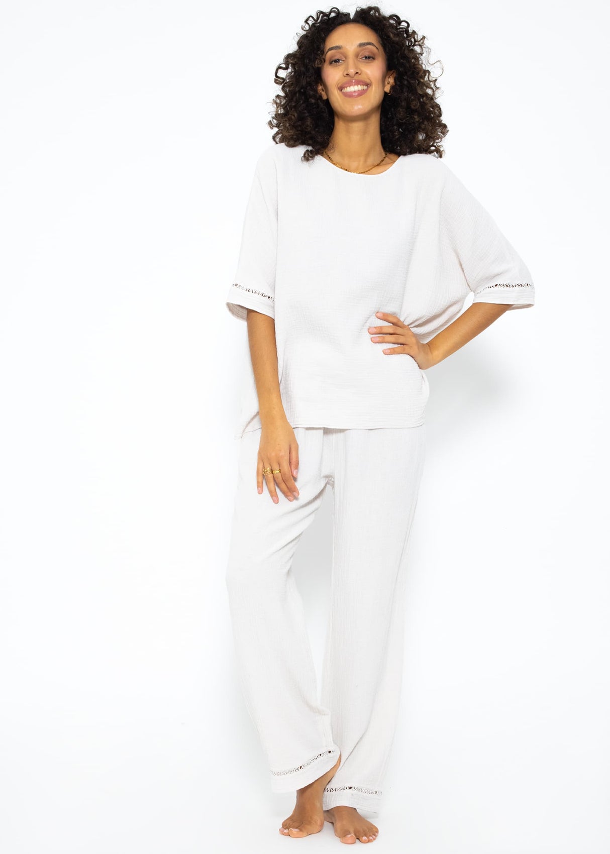 Musselin Pyjamashirt mit Spitzenborte - hellbeige