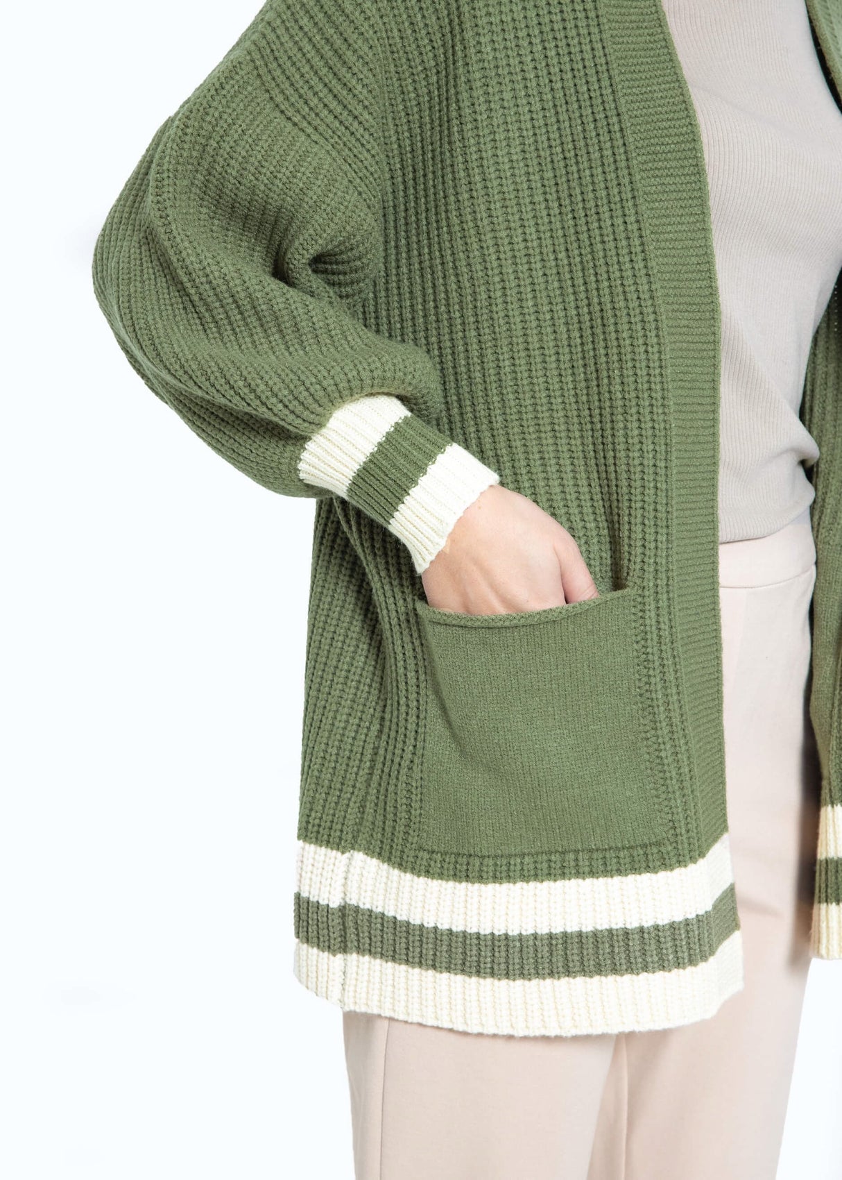 Soft knit cardigan with pockets - khaki-beige