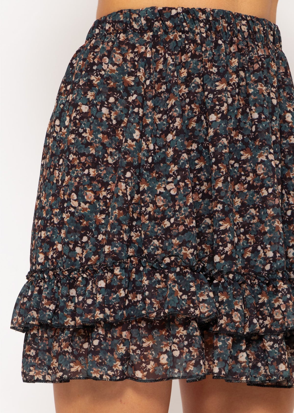 Flounce skirt with ruffles, green-beige-black