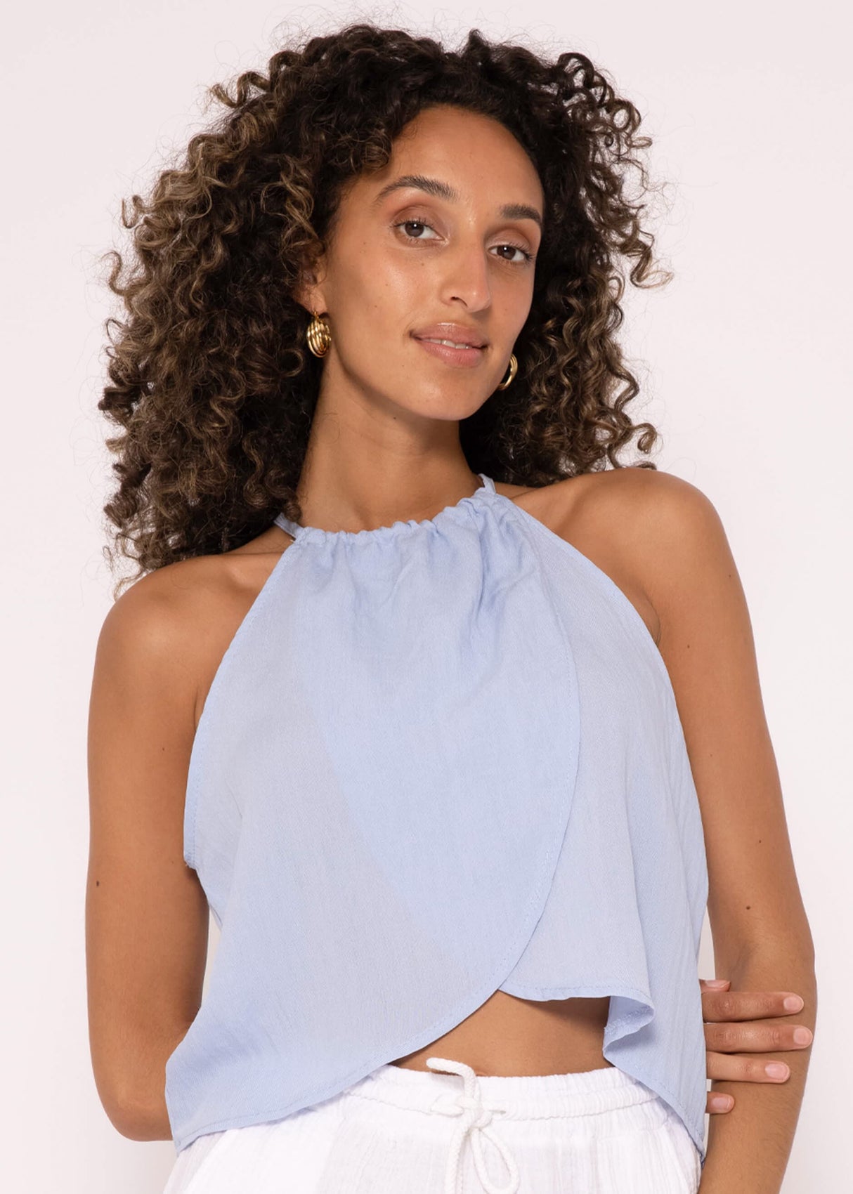 Shimmering, off-the-shoulder viscose top, light blue