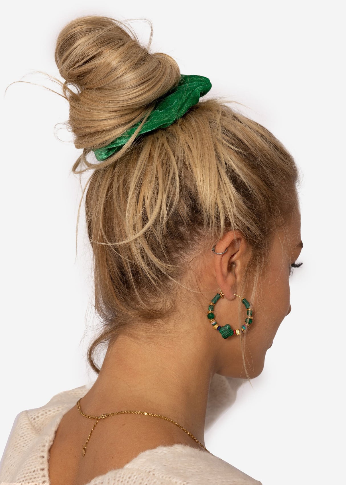 Velvet scrunchie, green