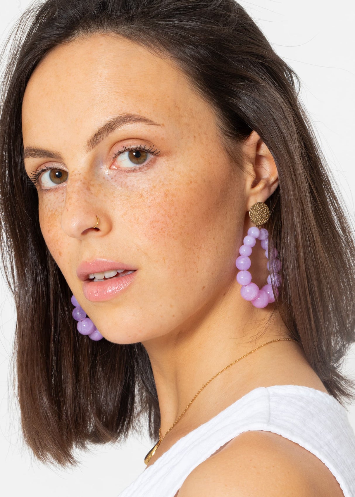 Gold earrings with pearls - lilac