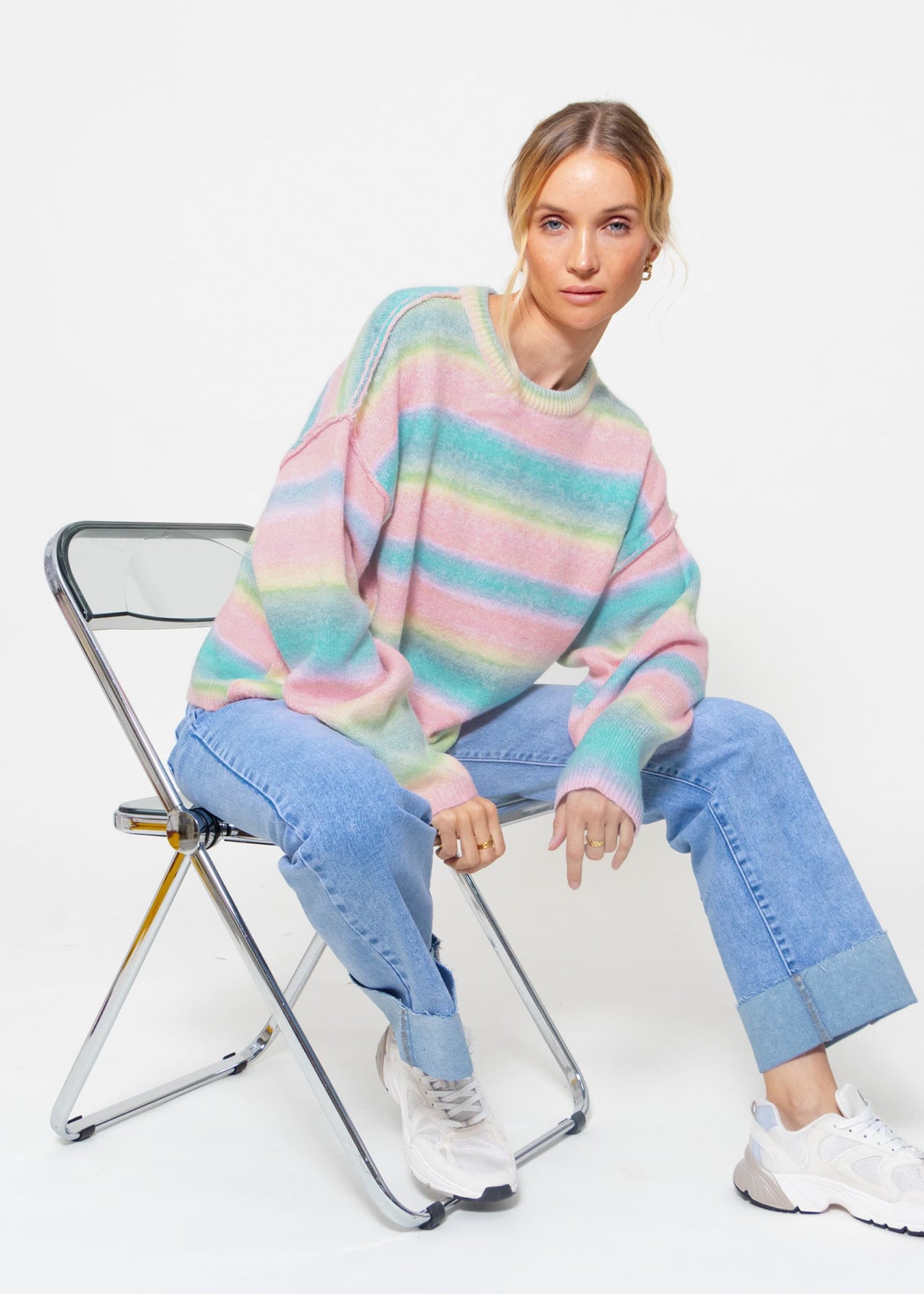 Oversize Pullover mit Pastell Streifen - rosa-blau-gelb