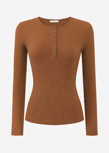Geripptes Langarmshirt mit Knopfleiste - braun