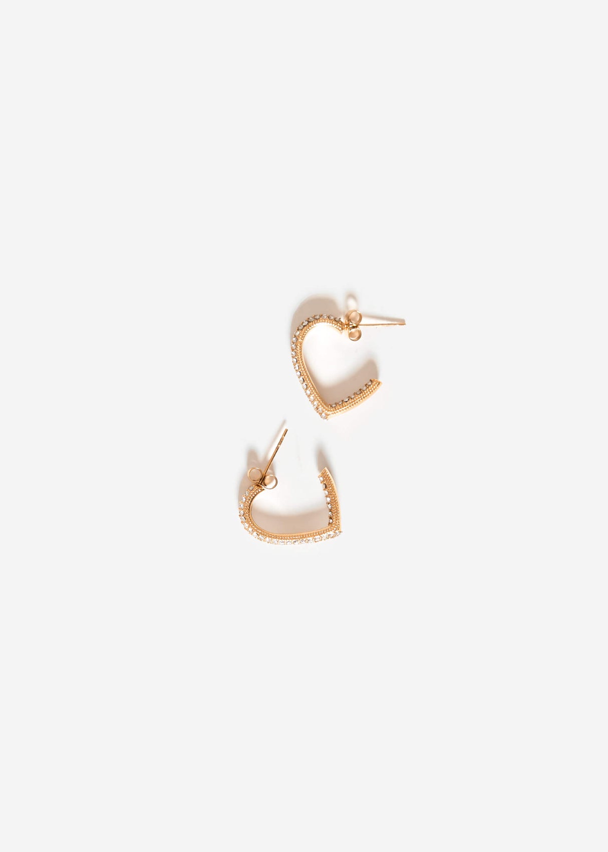Heart earrings with sparkling stones - gold
