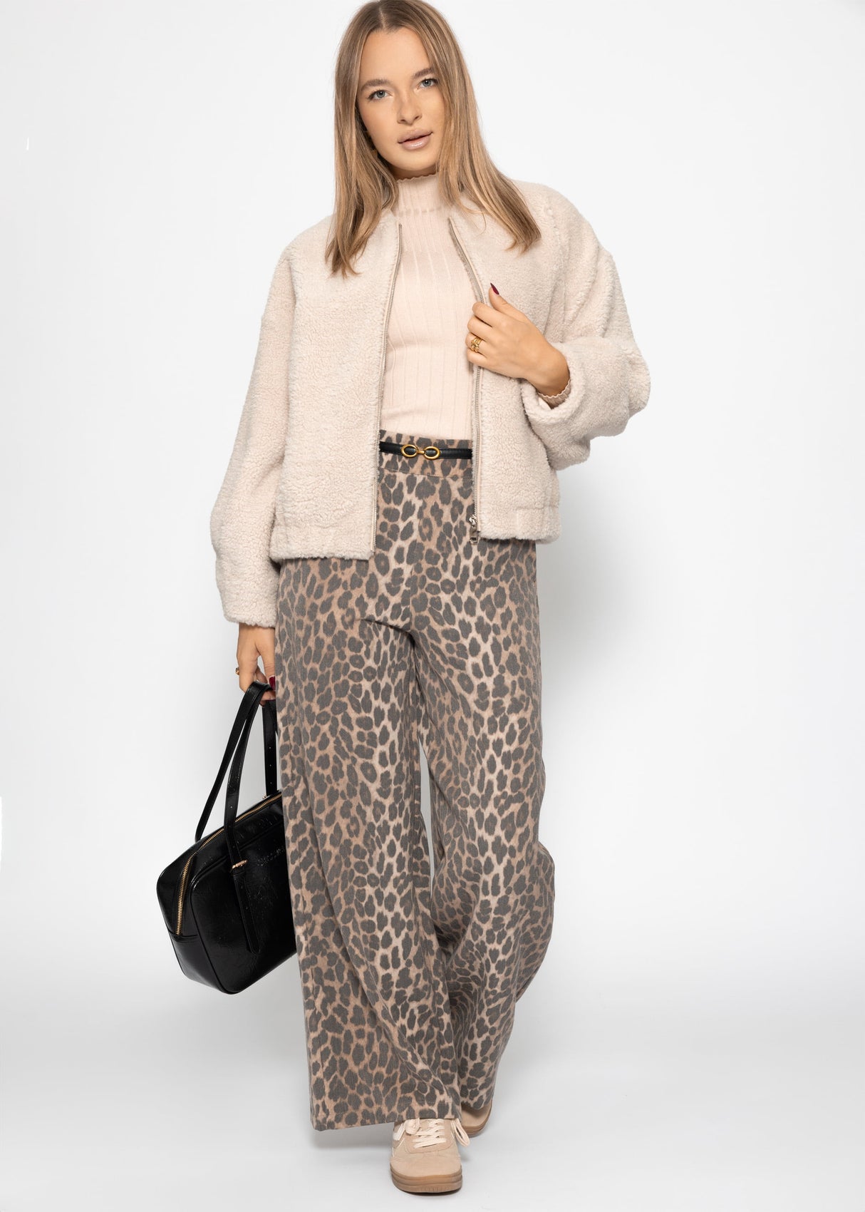 Bomberjacke aus Teddyfell - beige