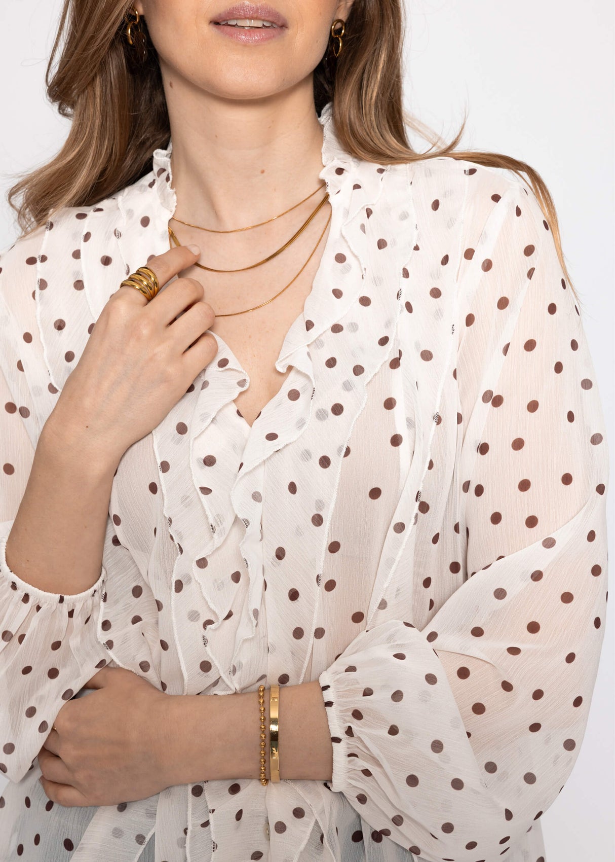 Chiffon Bluse mit Volants und Punktemuster - offwhite