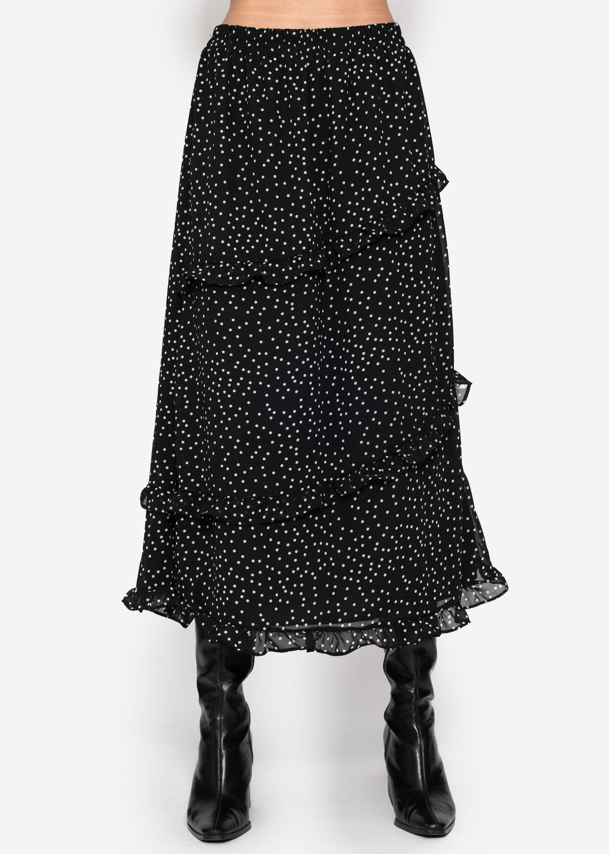 Polka dot long skirt with ruffles - black