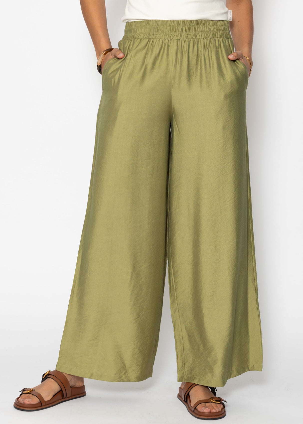 Glänzende Stoffhose mit geradem Bein - khaki