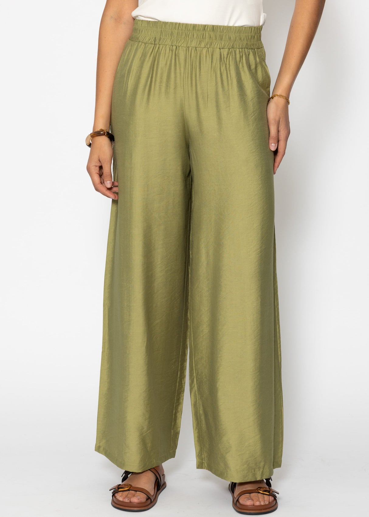Glänzende Stoffhose mit geradem Bein - khaki