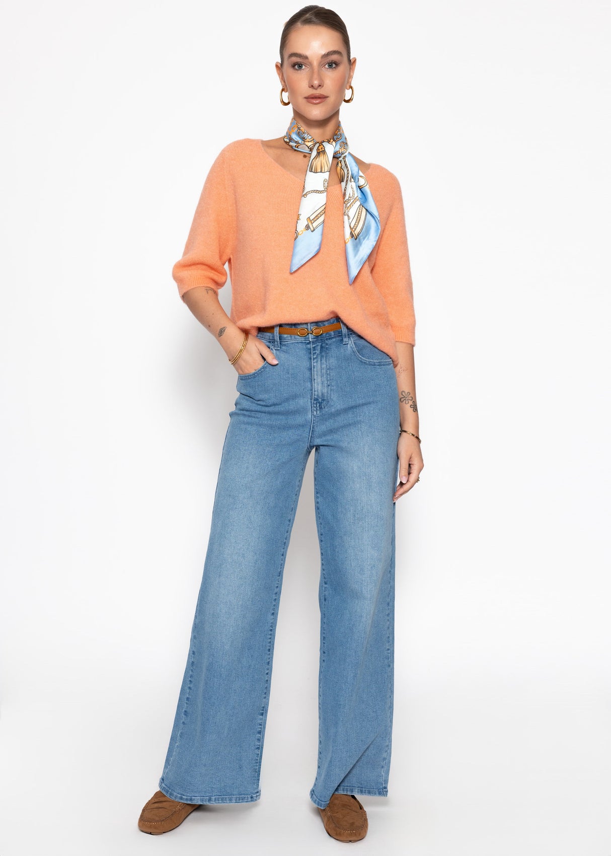 High Waist Jeans mit weitem Bein - hellblau