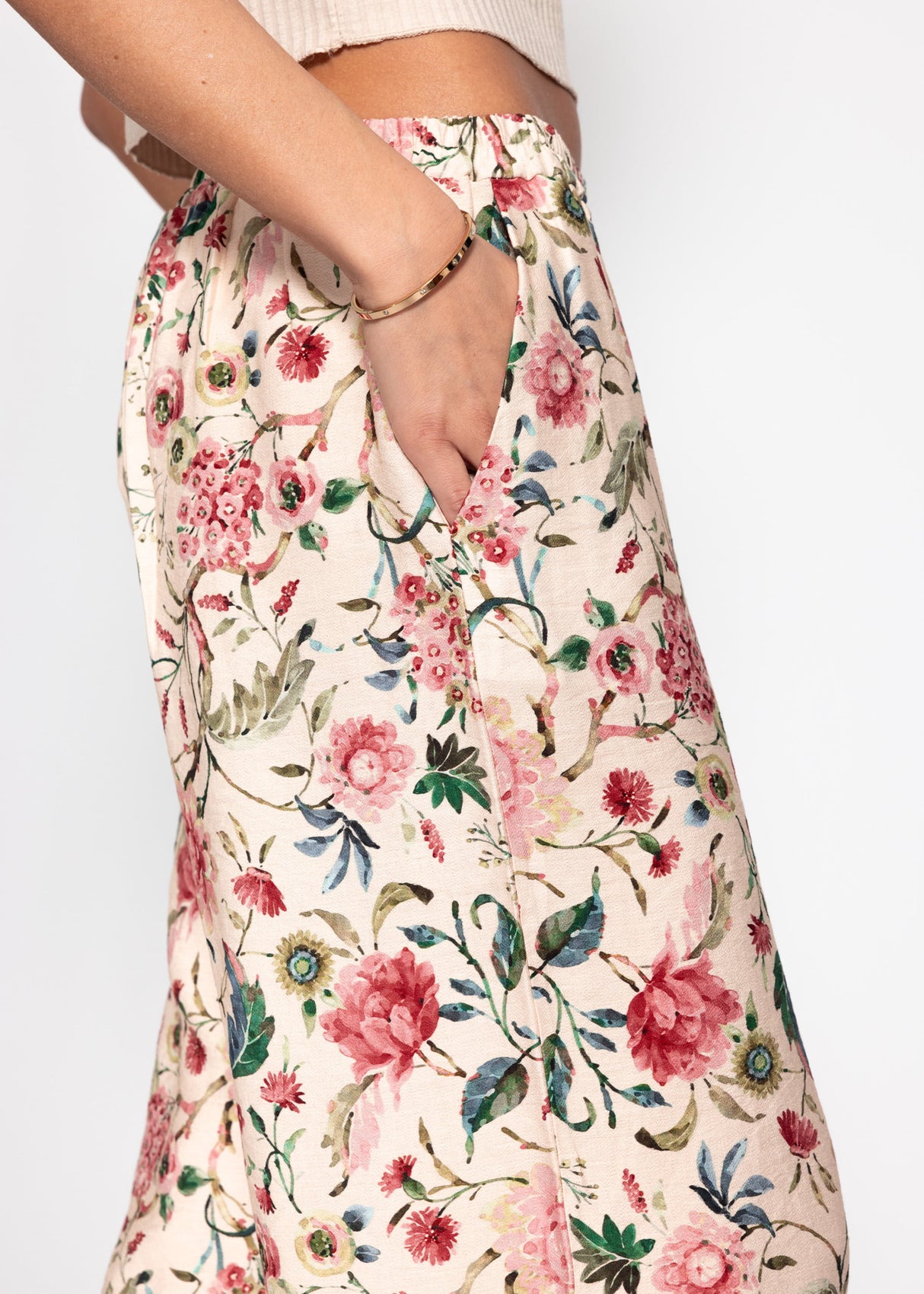 Hose mit Blümchendruck - beige