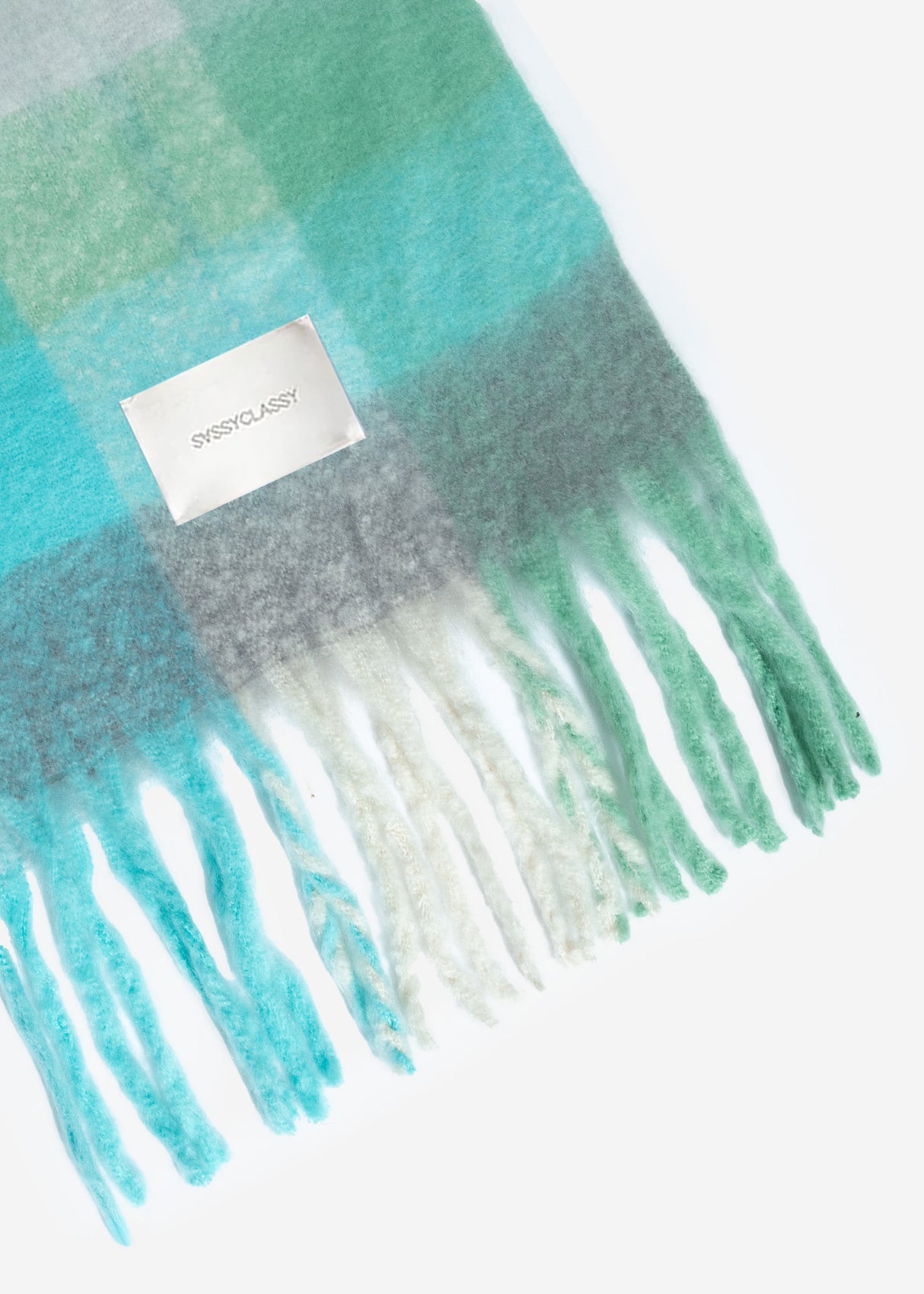 Checkered fluffy scarf with fringe - green
