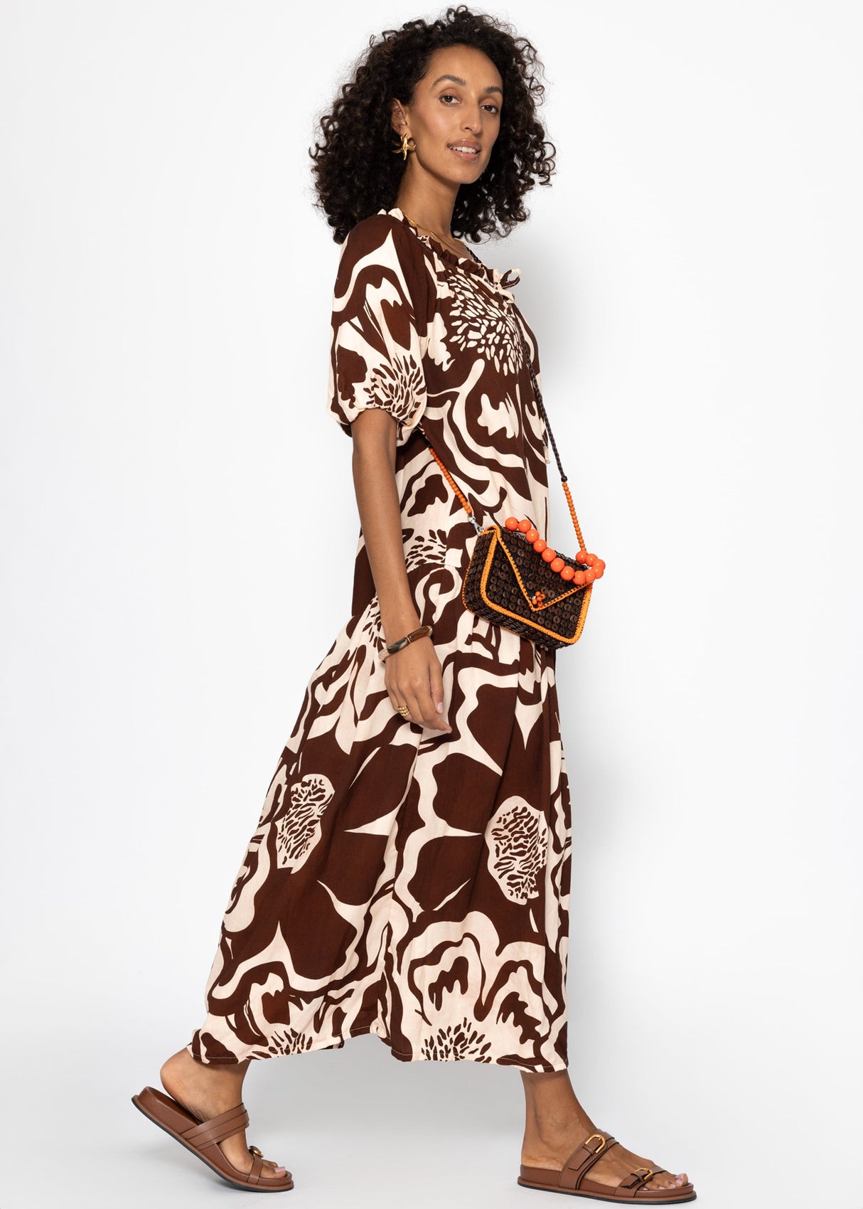 Small bag with orange beaded handle - dark brown