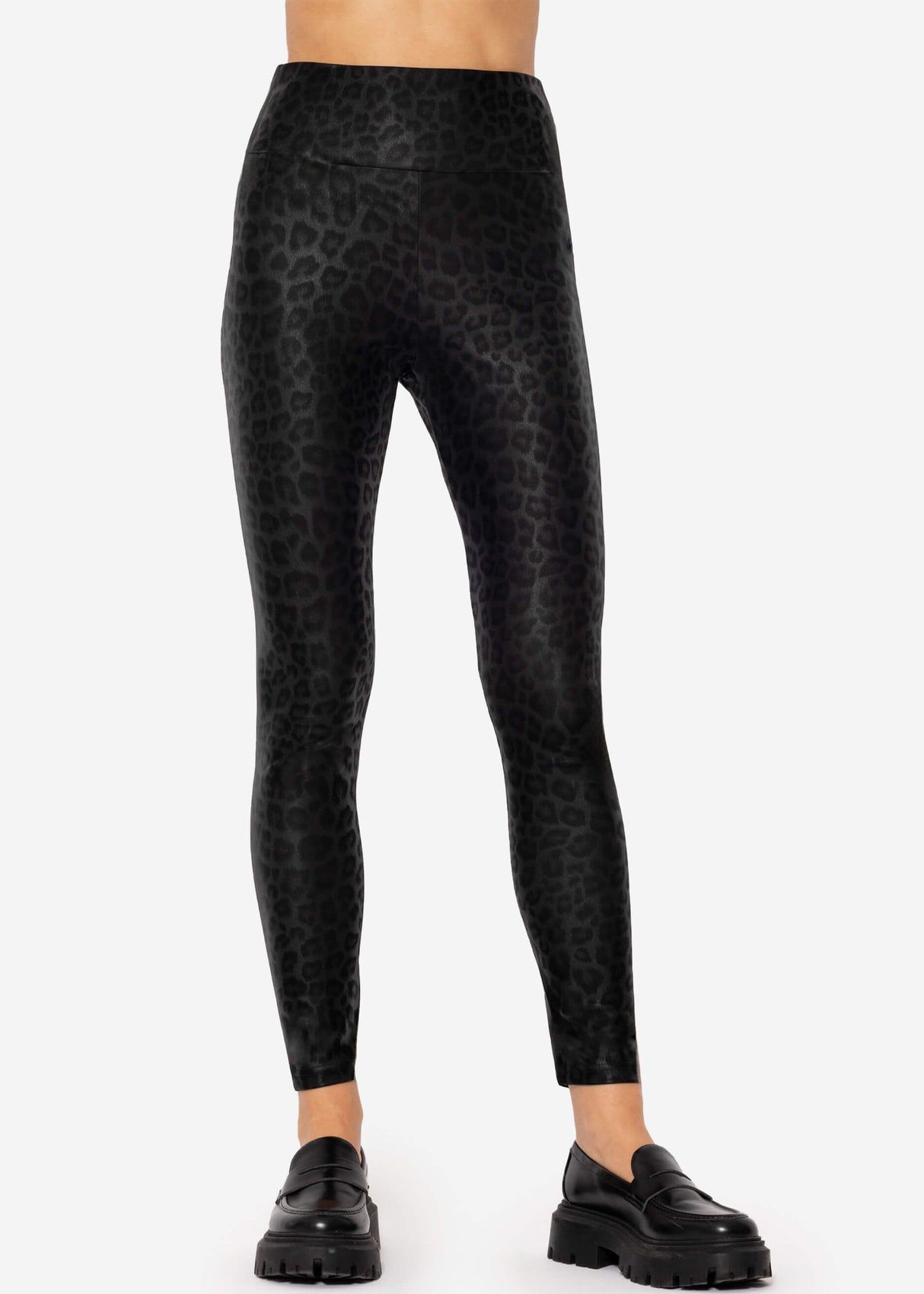 Faux leather leggings with leopard print - black