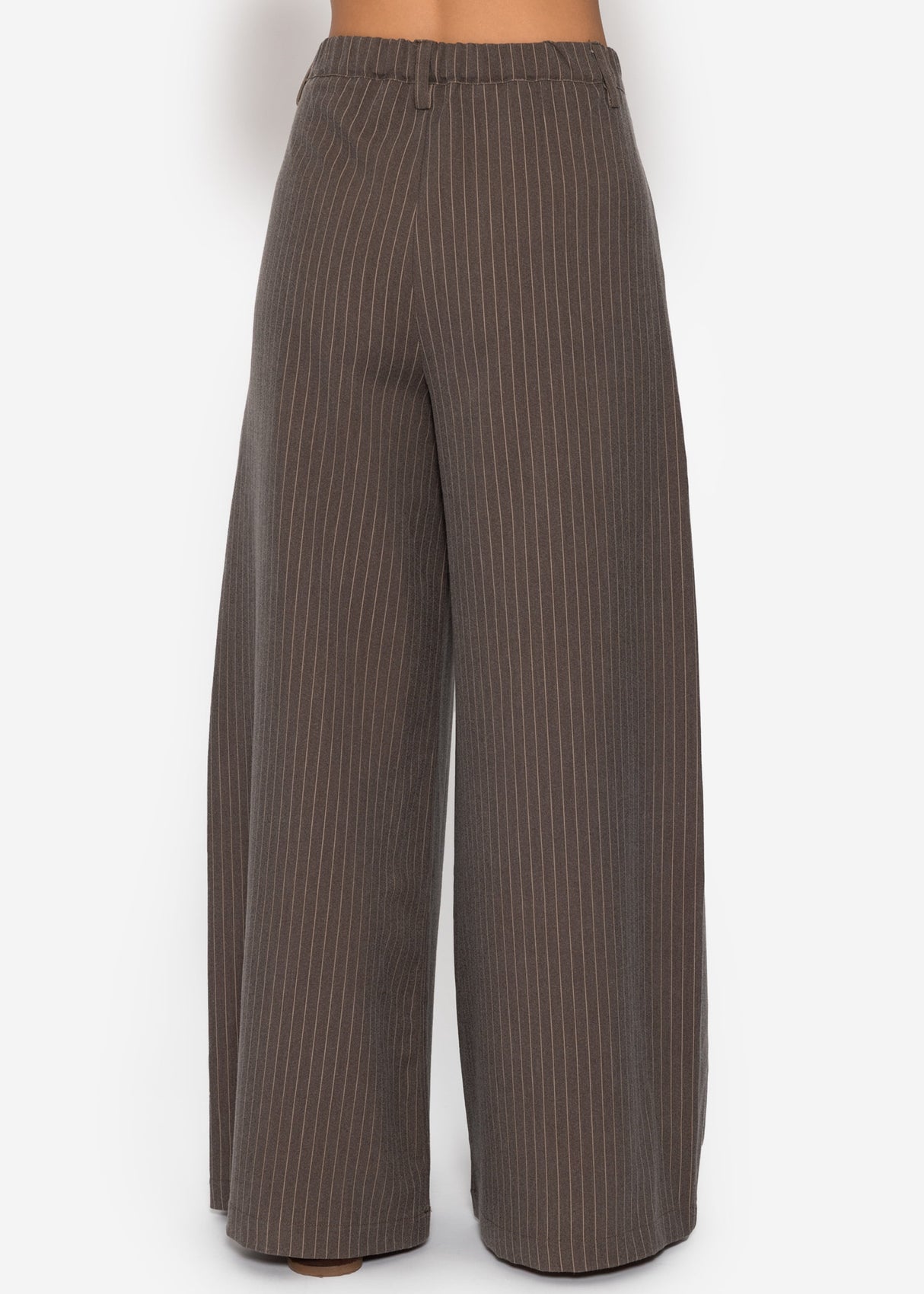 Casual suit pants with pinstripes - brown