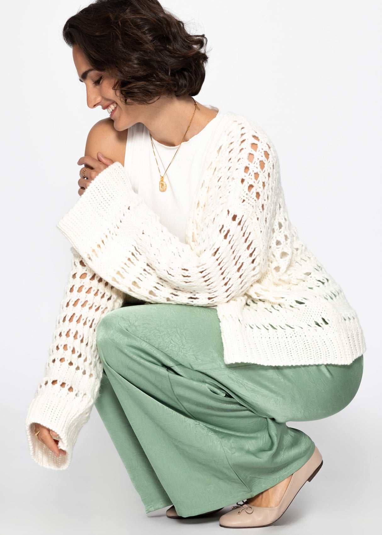 Casual cardigan with perforated knitted pattern - off-white