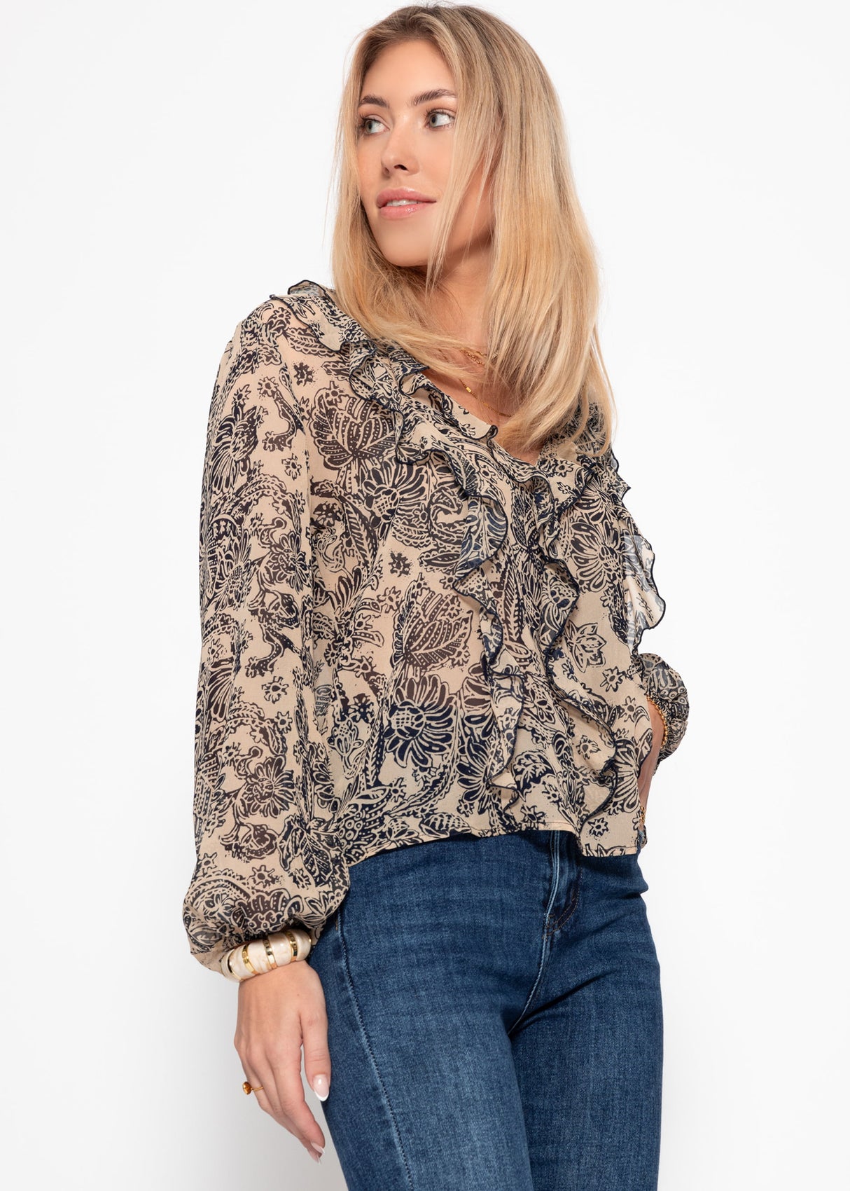 Leichte Bluse mit Rüschen - beige