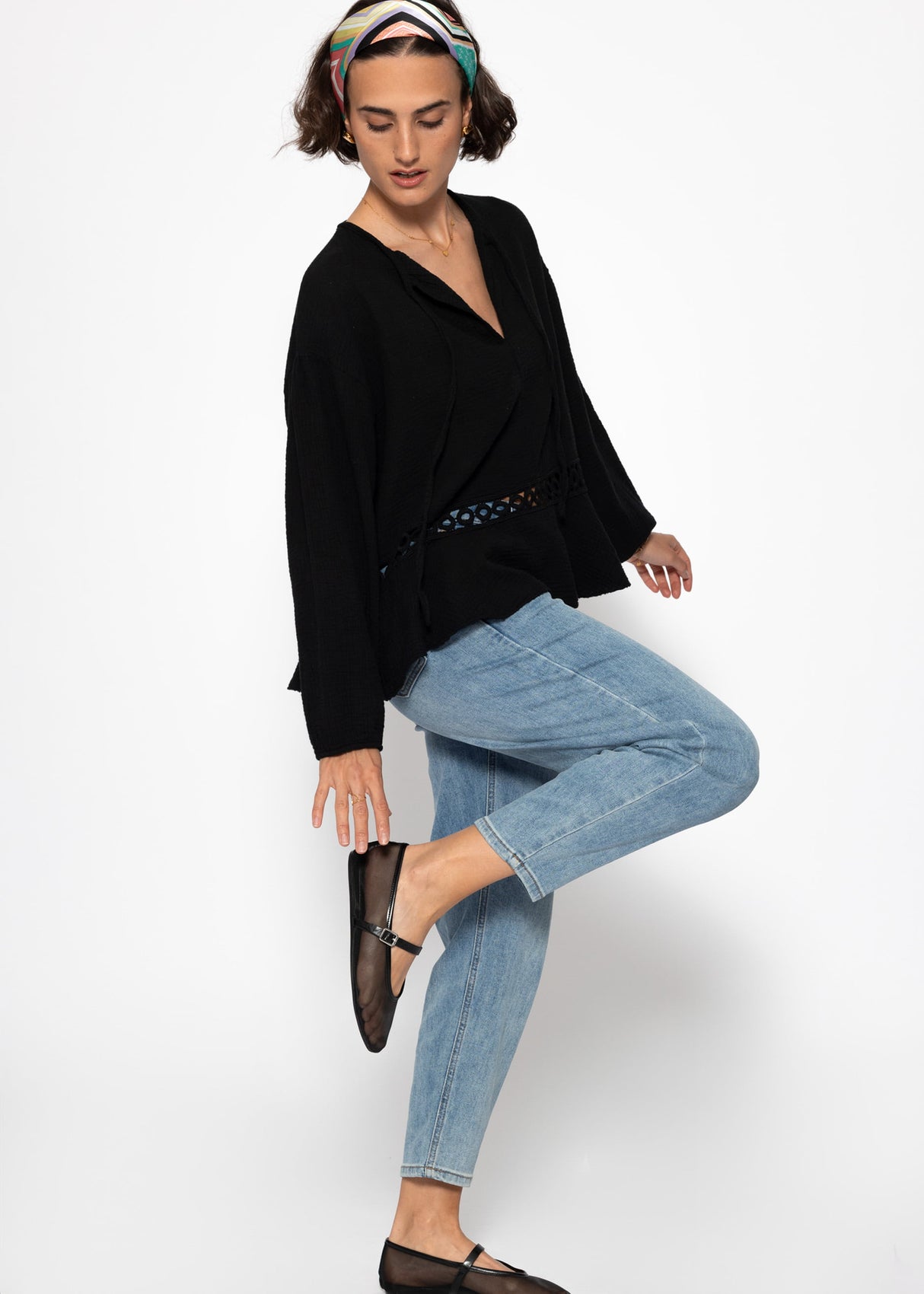 Musselin Bluse mit Schößchen - schwarz