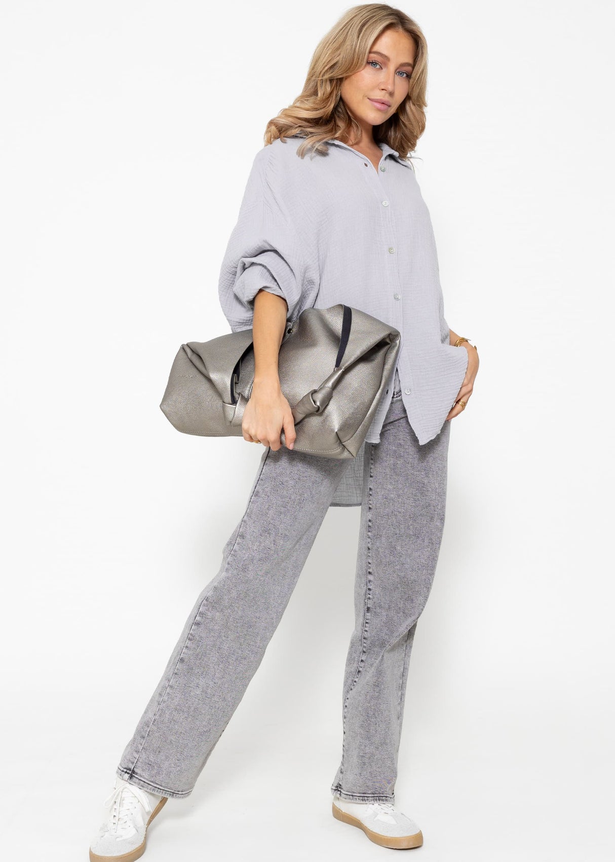 Musselin Bluse oversize, kurz, grau