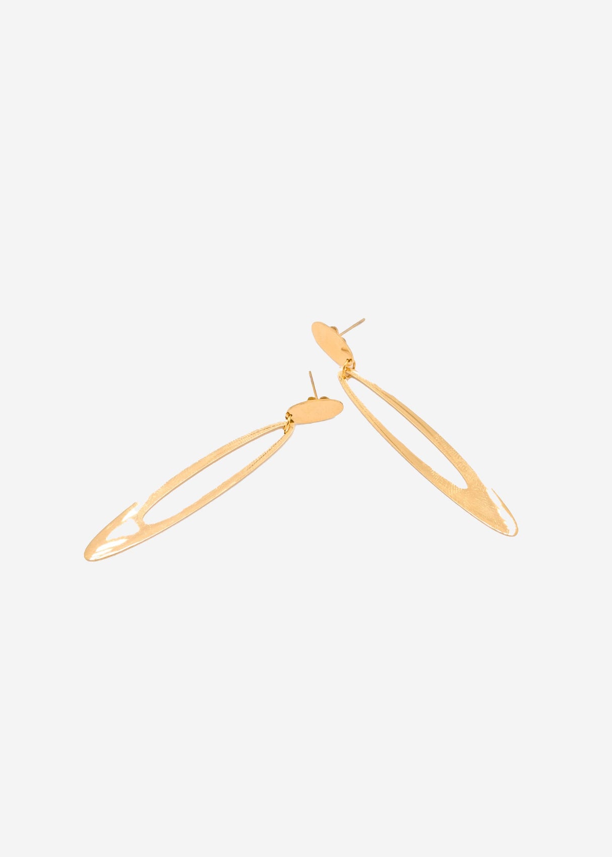 Stud earrings with oval pendant - gold