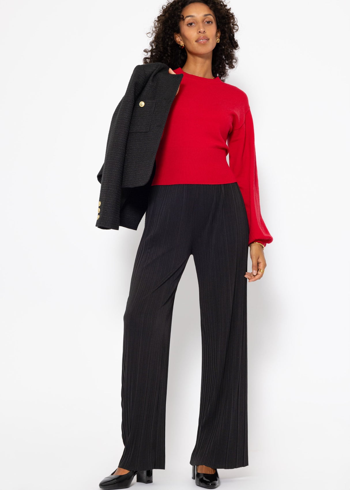 Sweater with balloon sleeves and back cut-out - red