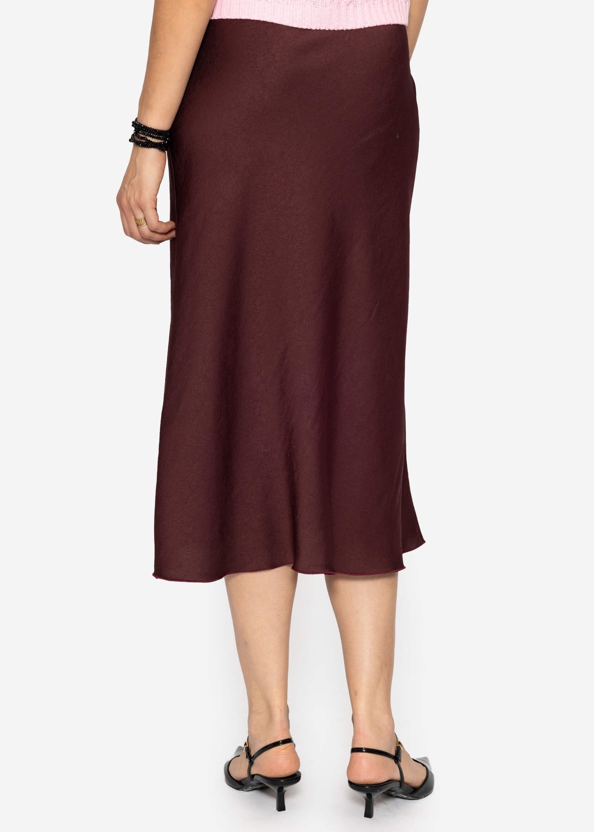 Satin skirt in crash look - burgundy