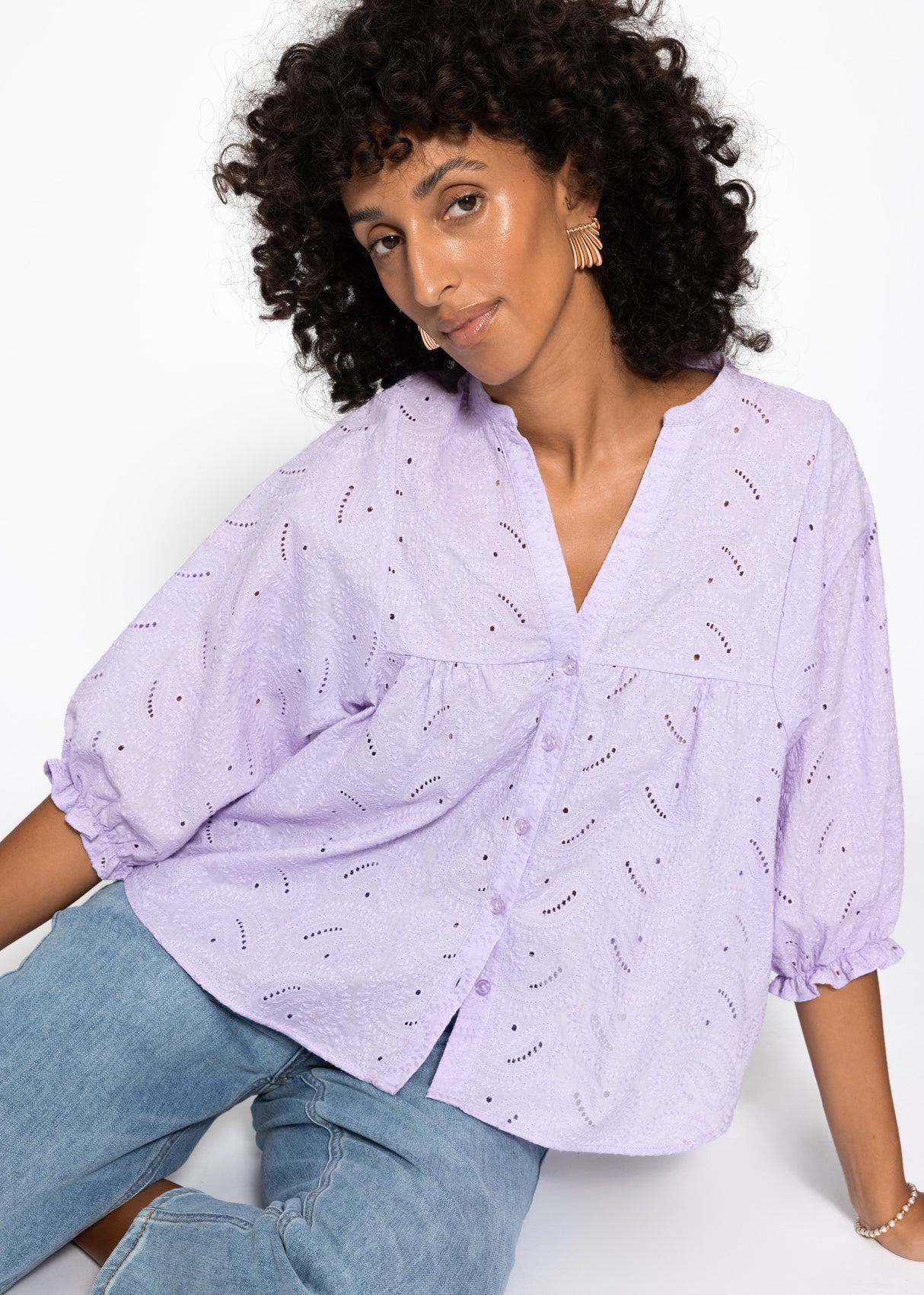 Pointed blouse with short balloon sleeves - lilac