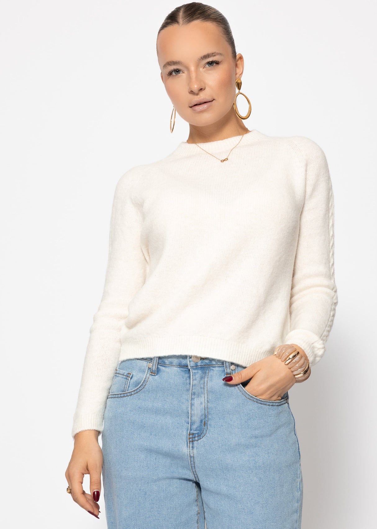 Knitted sweater with cable knit detail - Off-white