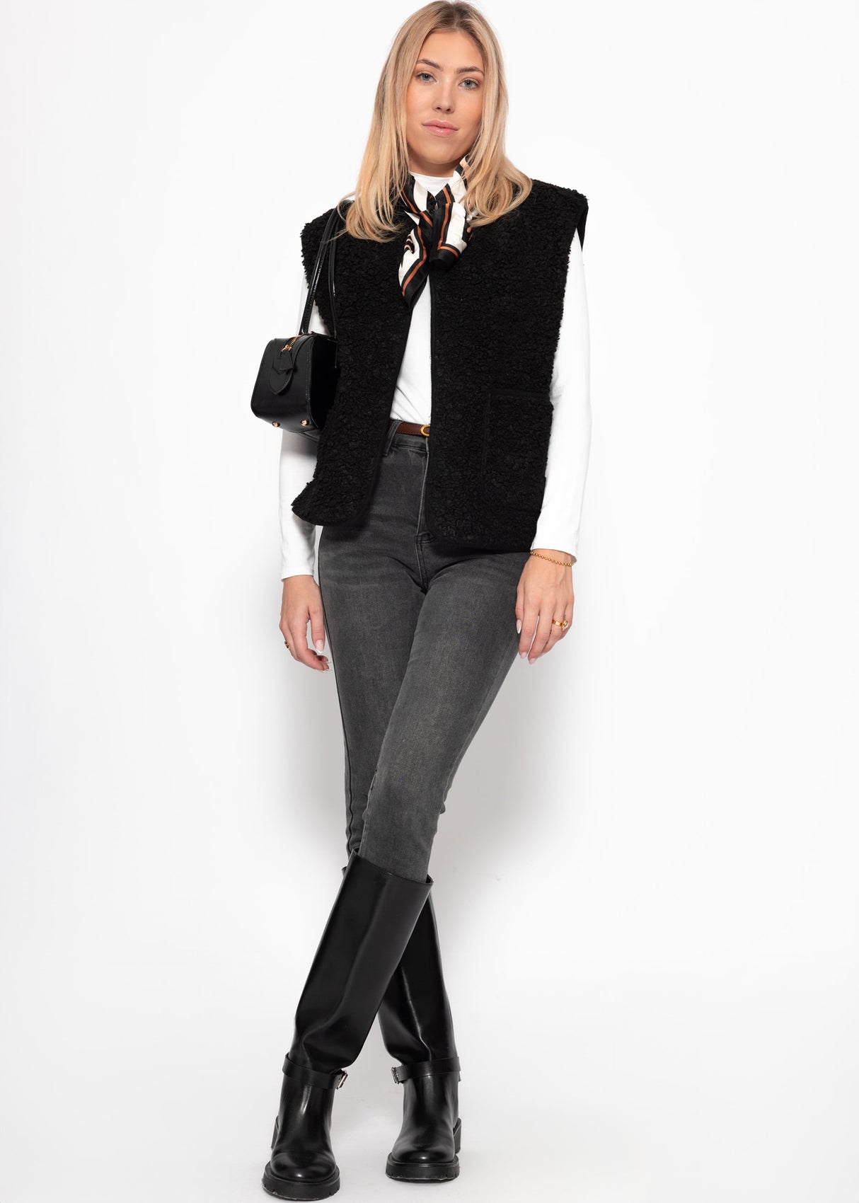 Teddyweste mit Taschen - schwarz