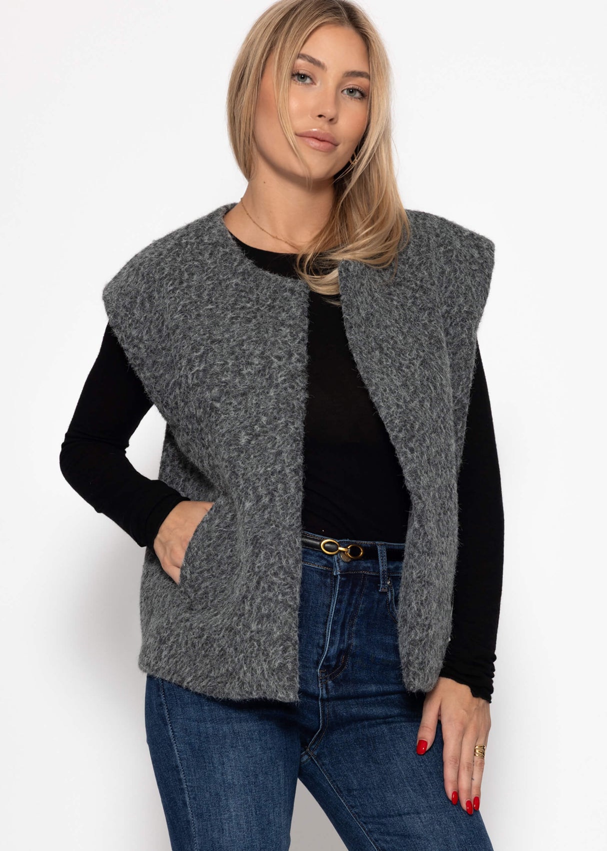 Small vest with wool structure - gray