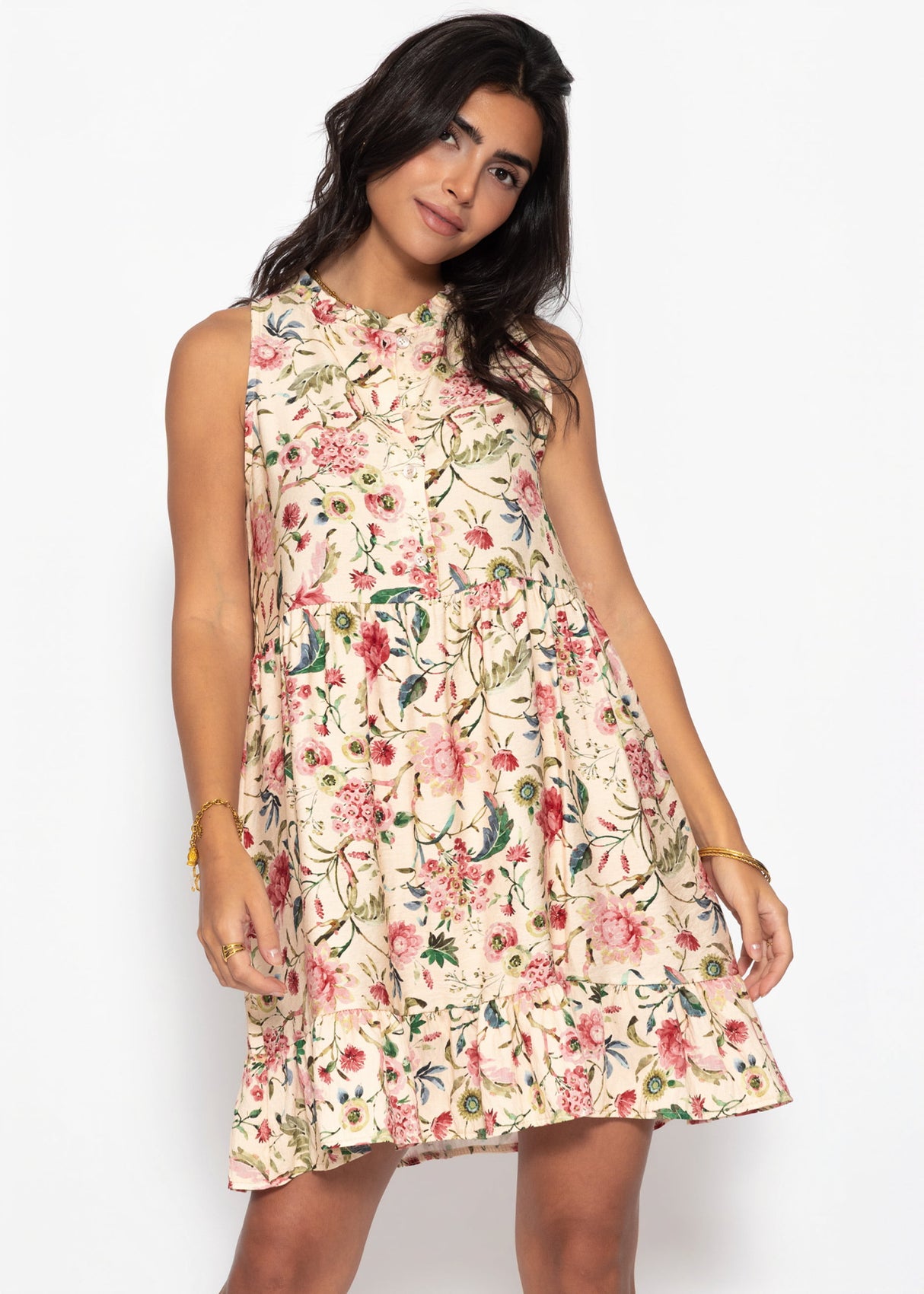 Ärmelloses Kleid mit Volants und Blümchendruck - beige