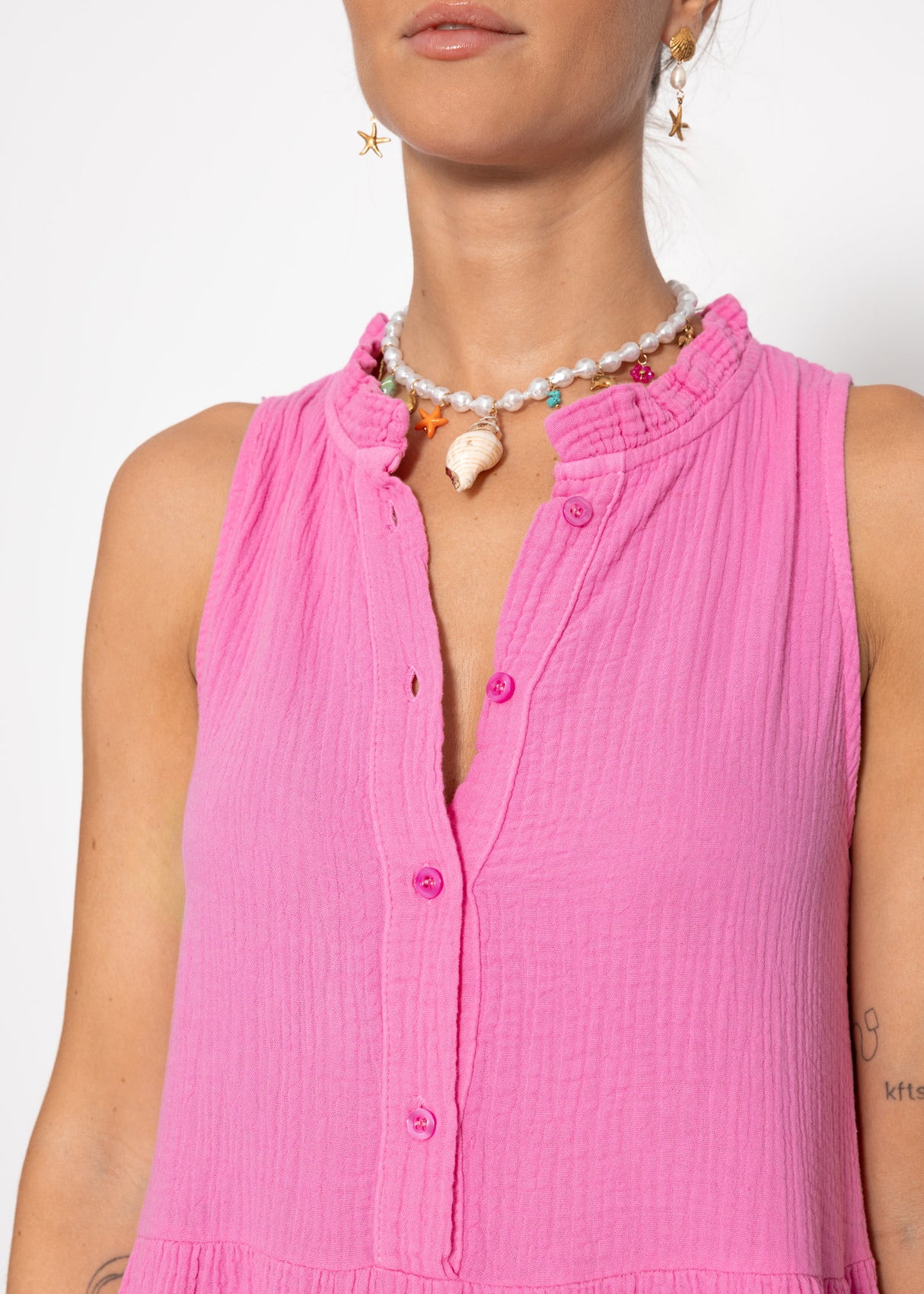 Smart Musselin dress with ruffles - pink