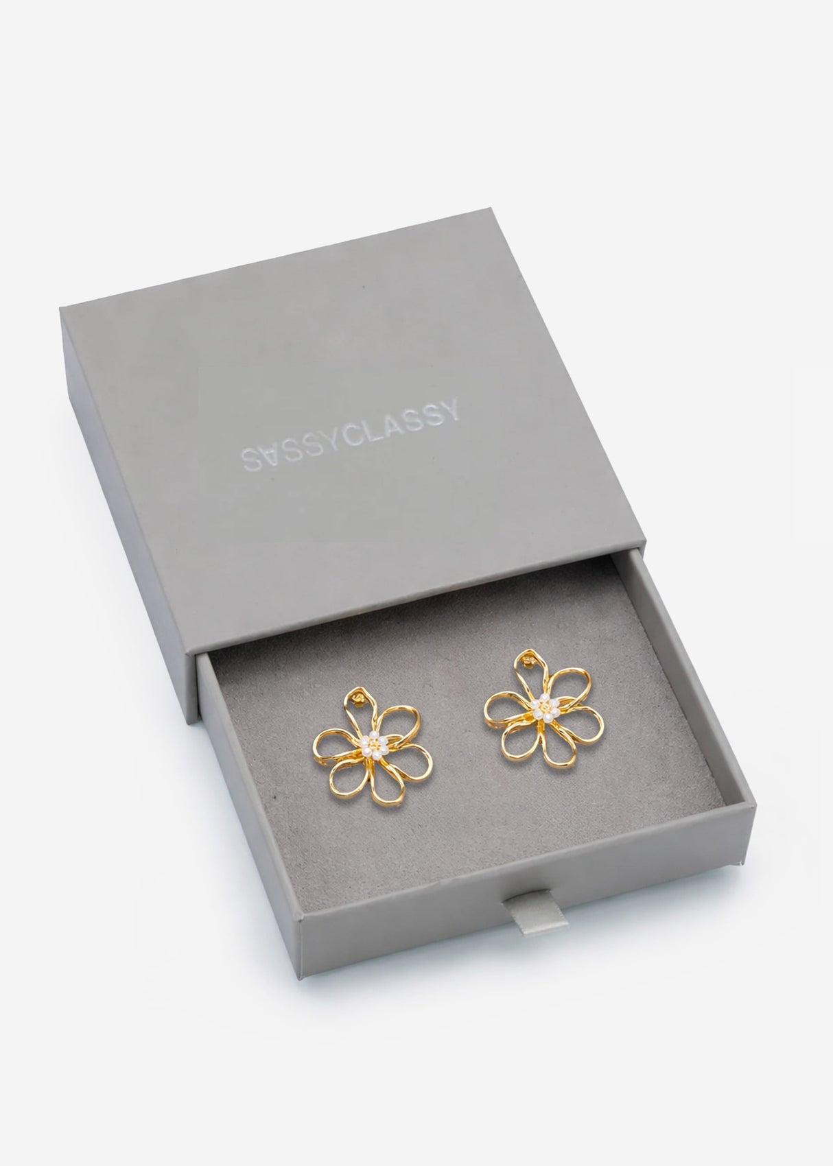 Flowers earrings with pearls - gold
