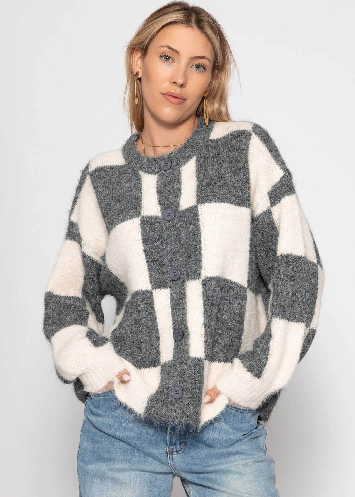Cardigan in check pattern - gray