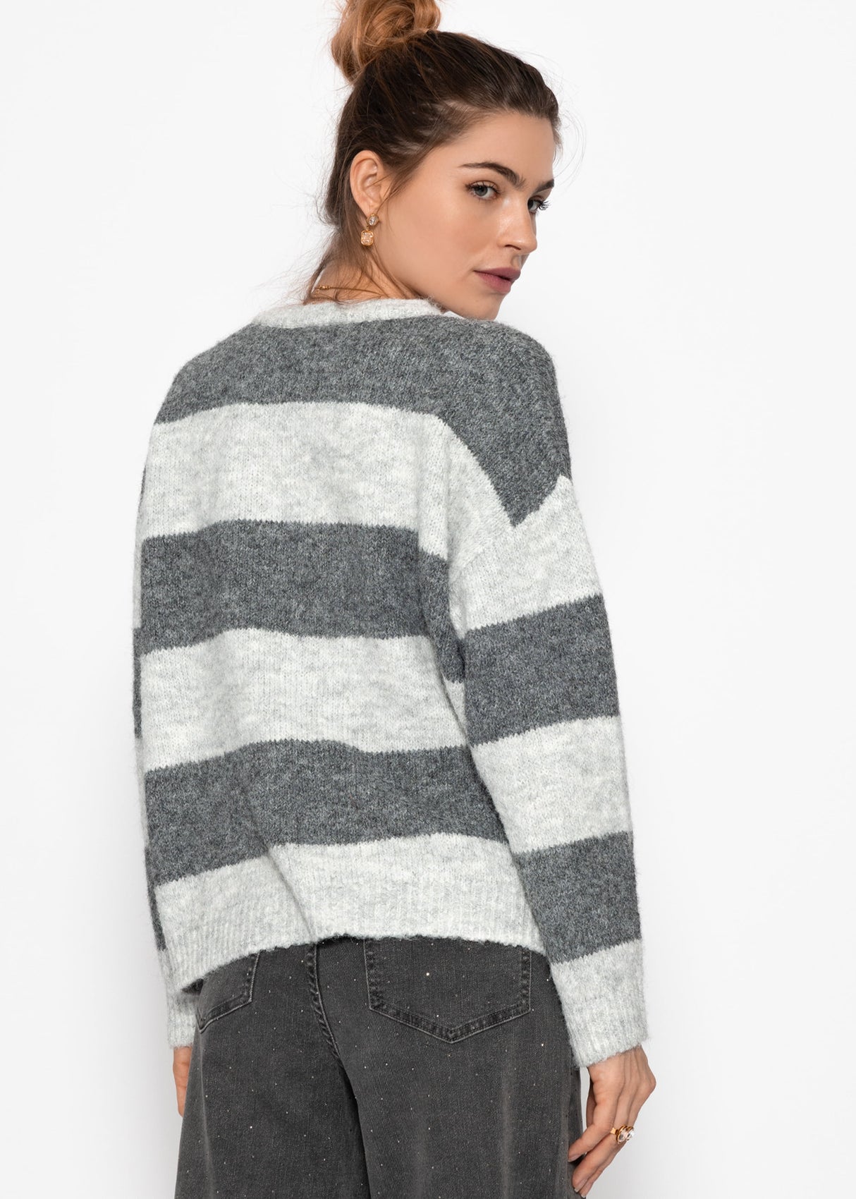 Cardigan with block strips - gray