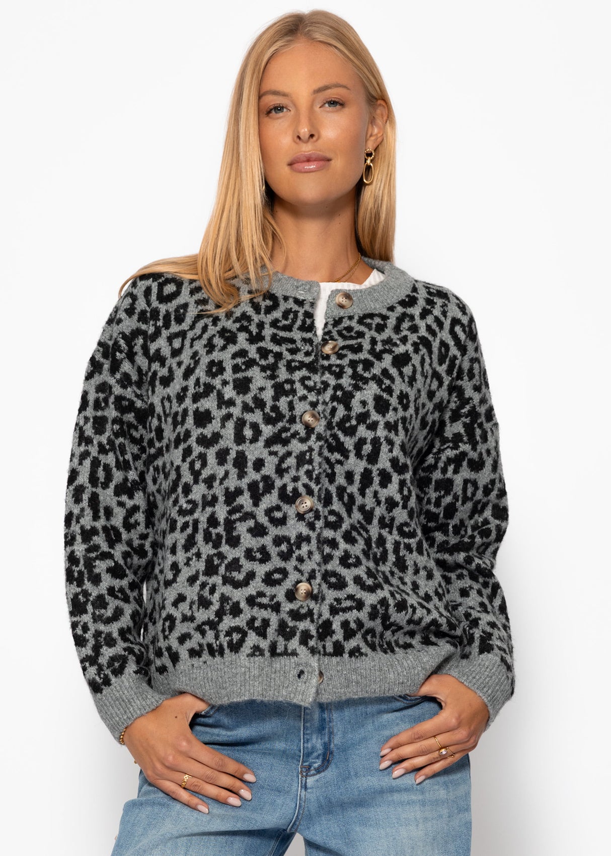 Cardigan with Leo pattern-gray-black