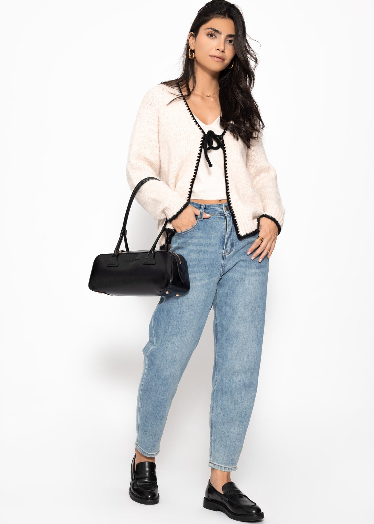 Cardigan with bow closure - beige