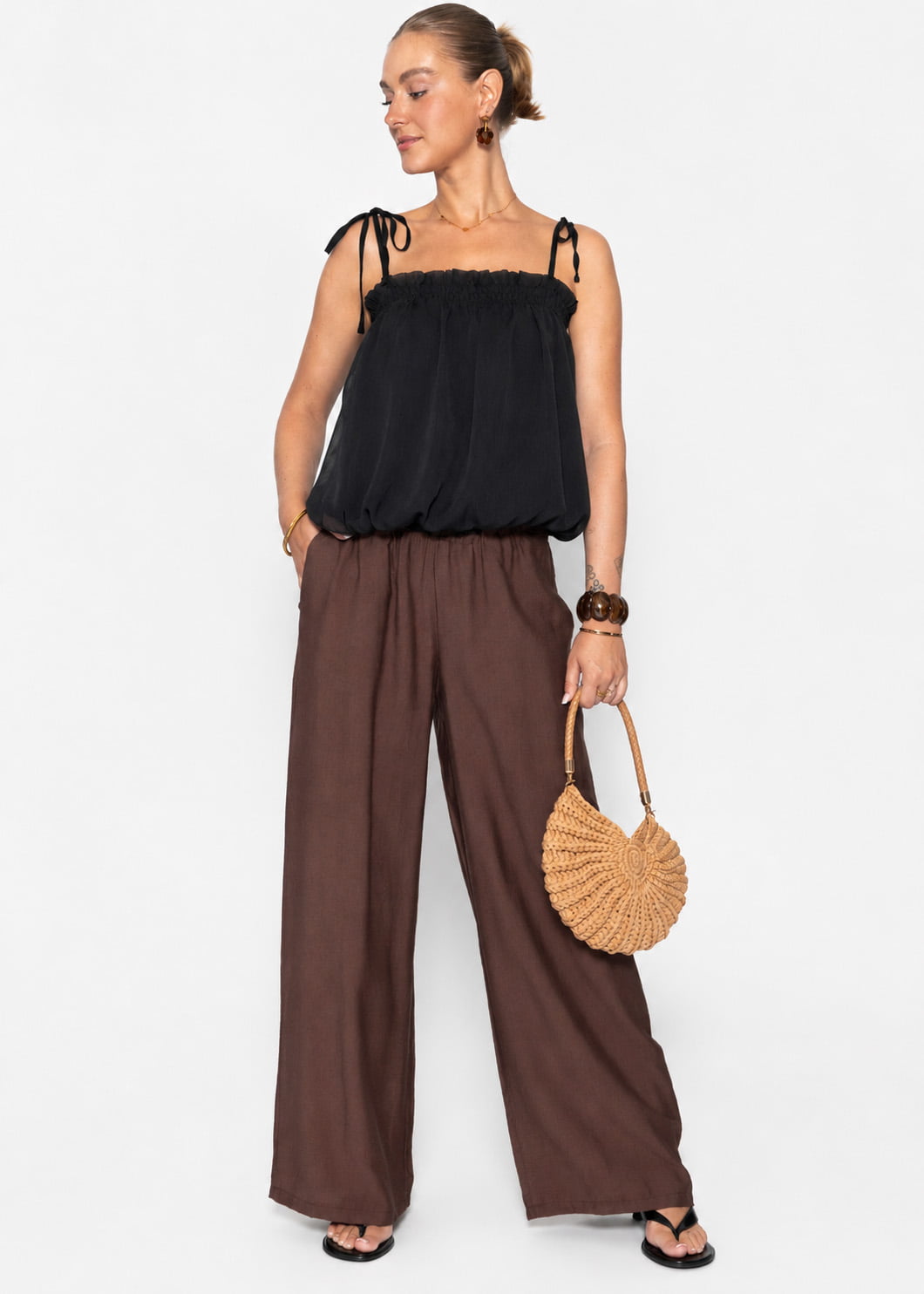 Chiffon Top mit Spaghettiträgern - schwarz