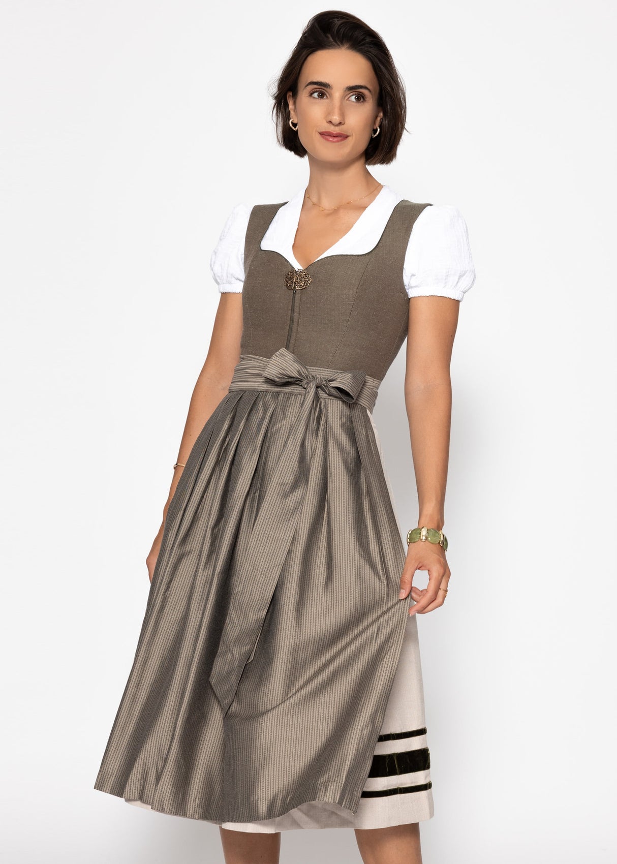 Dirndlbluse aus Musselin mit Tupfen - weiß