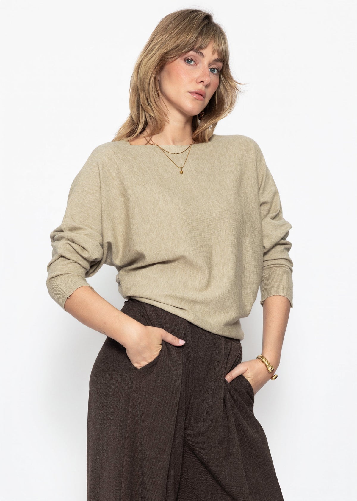 Feinstrickpullover mit Fledermausärmel - beige