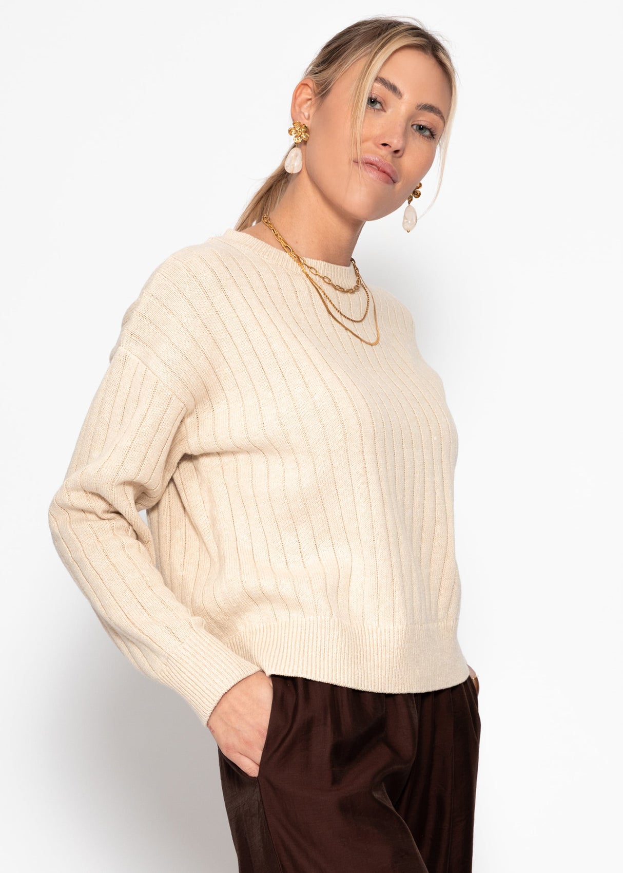 Feinstrickpullover mit strukturierten Streifen - beige