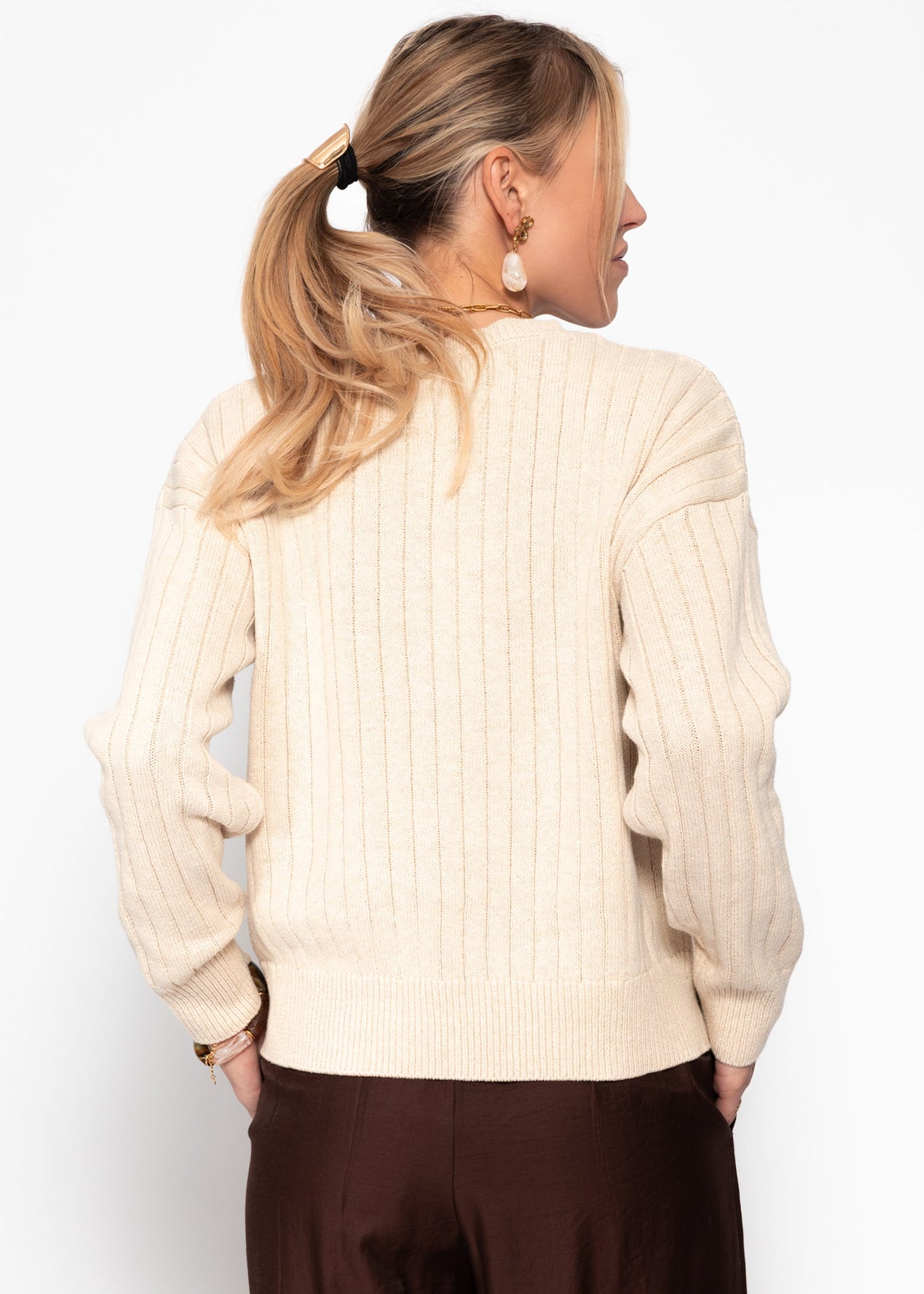 Feinstrickpullover mit strukturierten Streifen - beige