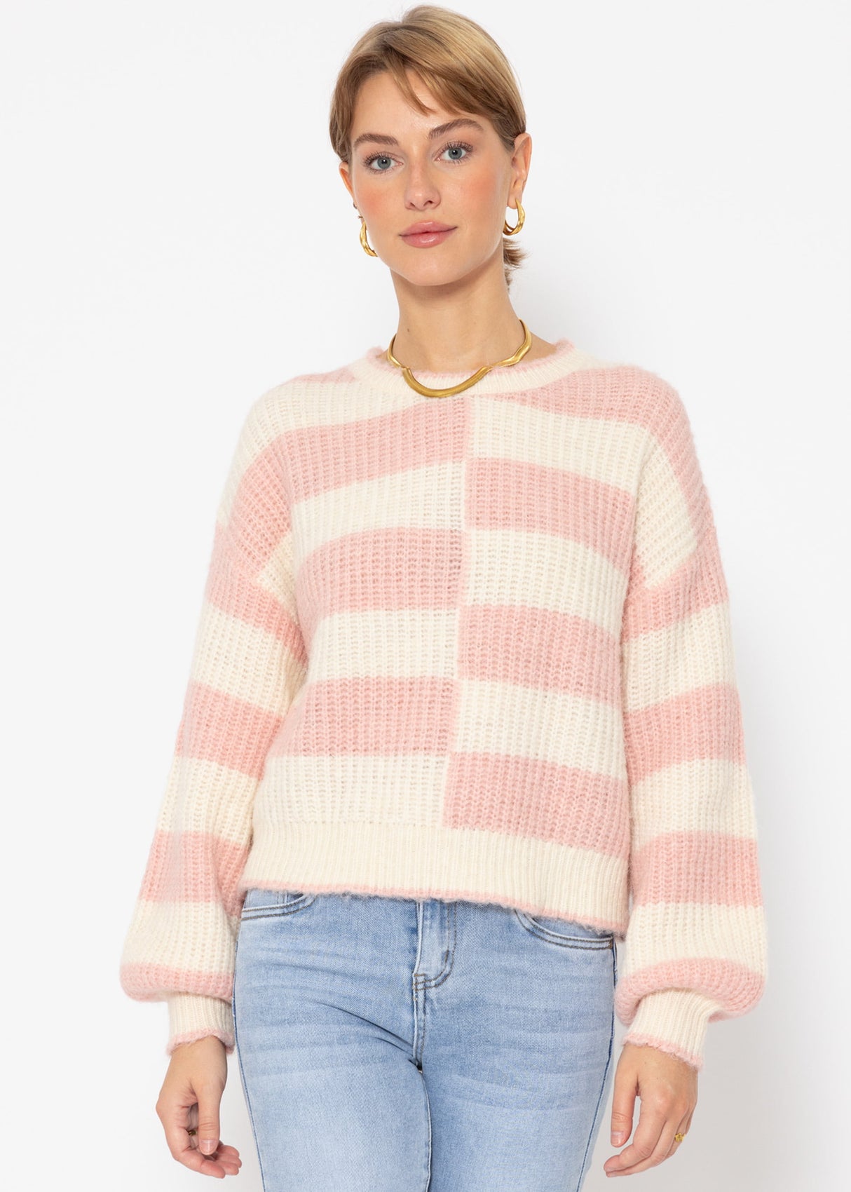 Fluffy sweater with offset block stripes - pink-off-white