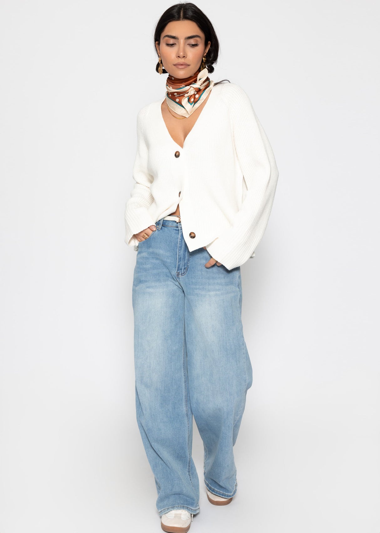 Gerippter Cardigan mit V-Ausschnitt - offwhite