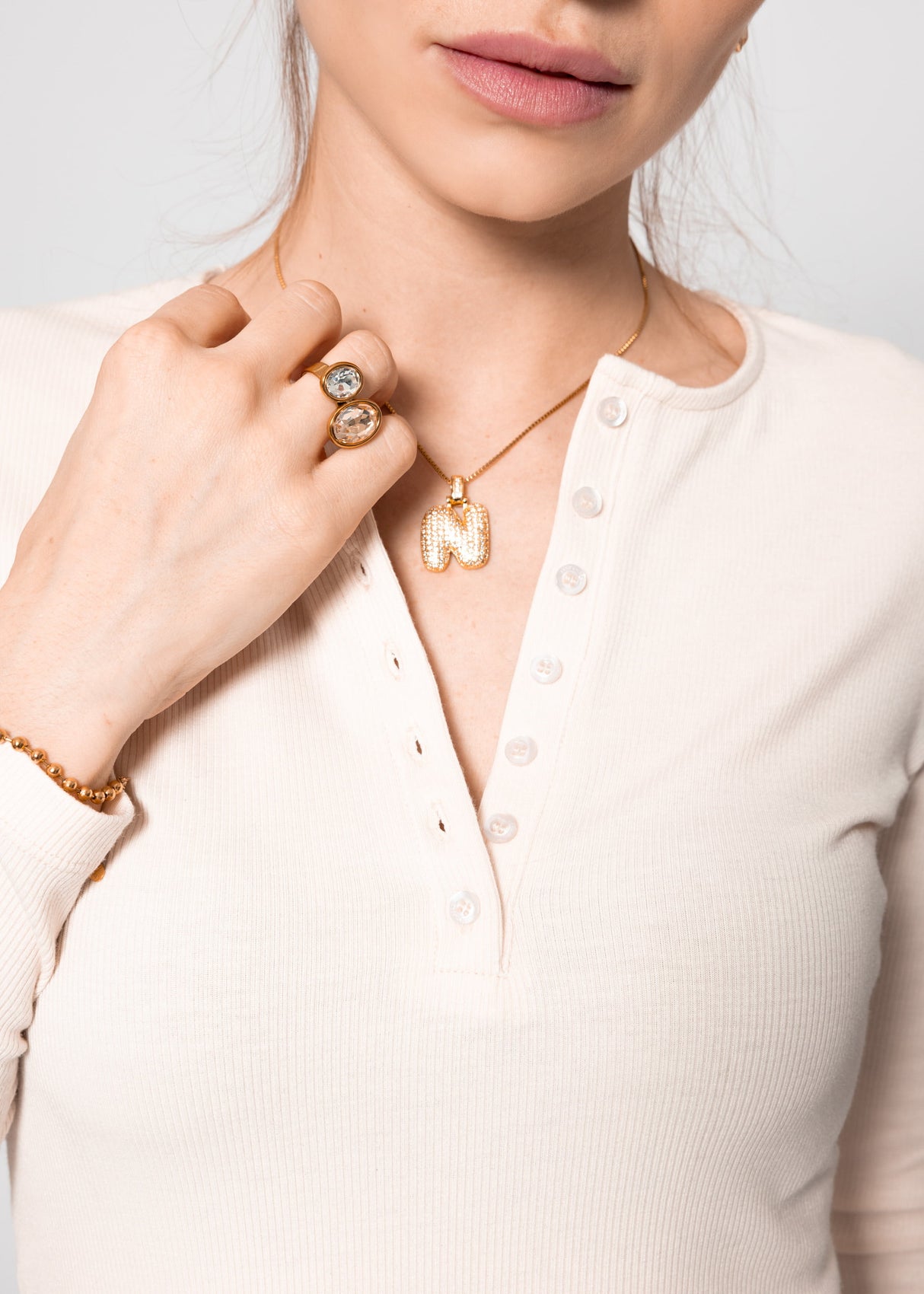 Geripptes Langarmshirt mit Knopfleiste - hellbeige