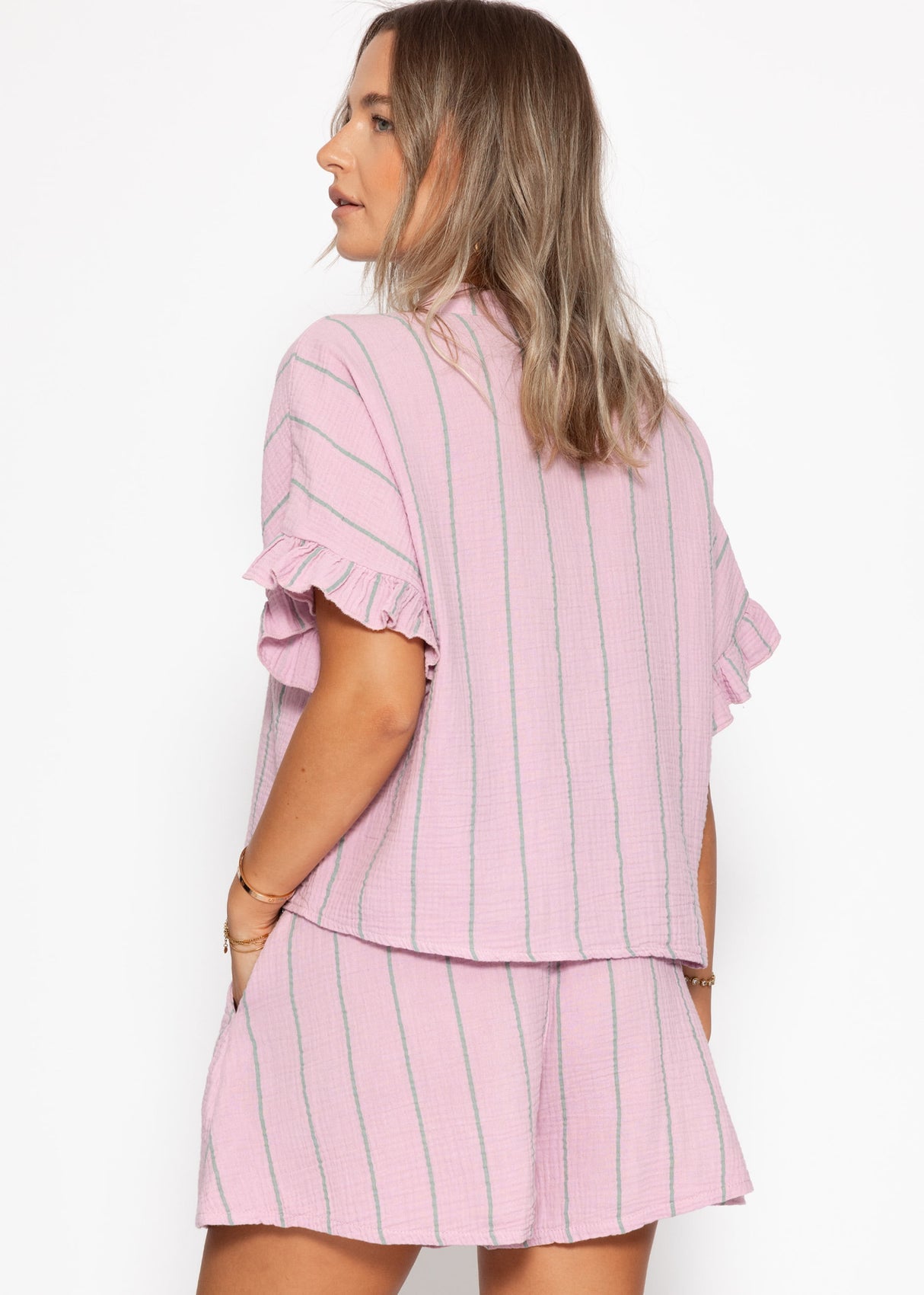 Gestreifte Musselin Shorts - rosa