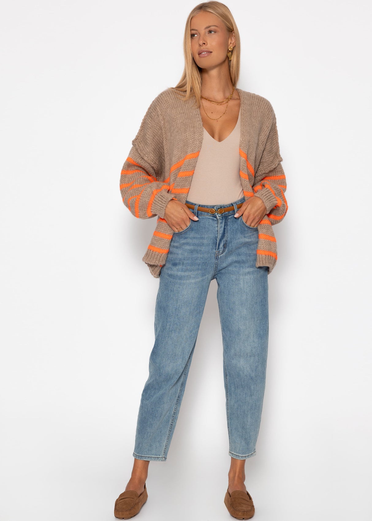 Striped cardigan with outer seams - beige